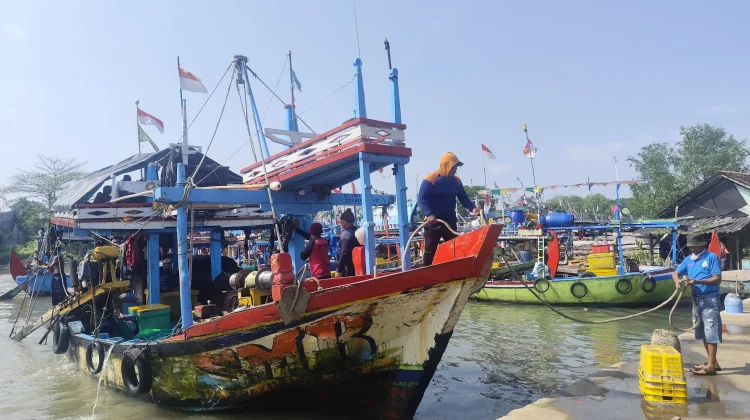 Solar Rp30 Ribu per Liter, Nelayan Pantura Pekalongan Terancam Tak Bisa Melaut