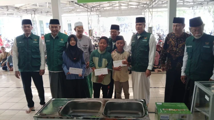 Bantu Ekonomi Umat, UPZ Alqodar Semarang Tasarufkan Zakat Rp 71,3 Juta
