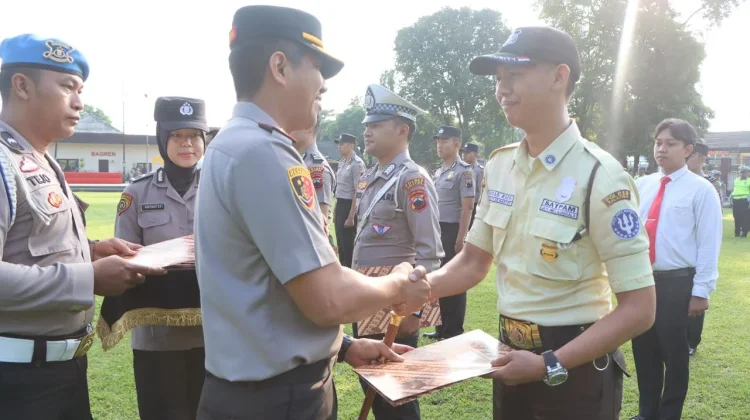 Kapolres Salatiga Ganjar Pengharjaan bagi Pengungkap Mafia Tanah dan Narkoba