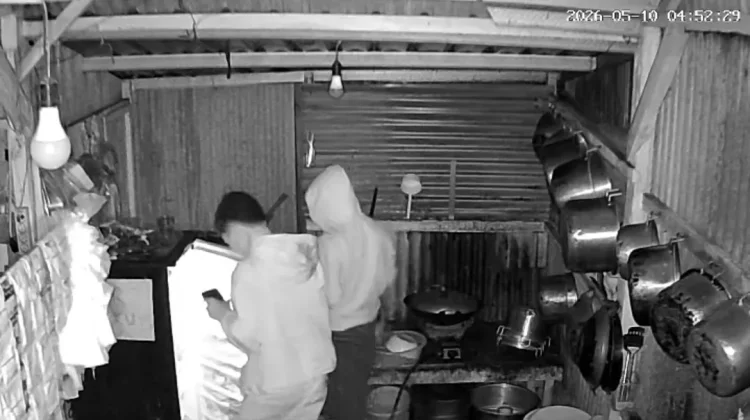 Warung di Kawasan Depan Pabrik Sepatu Rembang Dibobol, Pedagang Resah