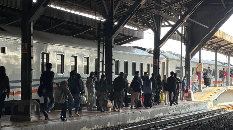 Libur Panjang, Kereta Api Tetap Jadi Favorit Masyarakat
