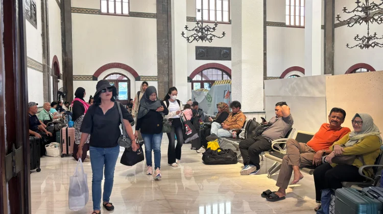 Awal Libur Panjang, Penumpang KA di Semarang Melonjak 48 Persen