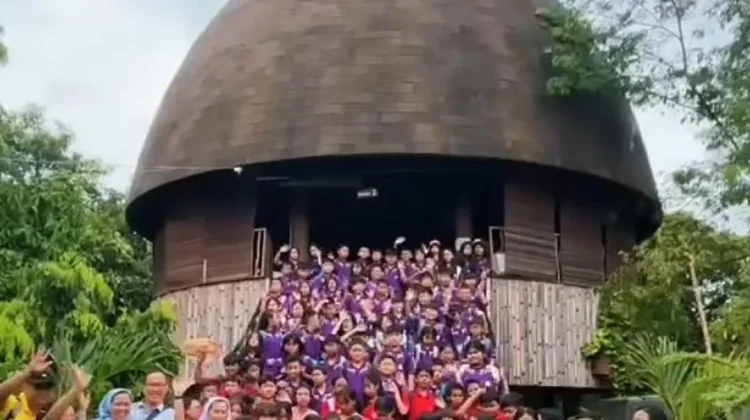 Sekolah Berbasis Alam, Membangun Kepedulian Lingkungan bagi Generasi Muda
