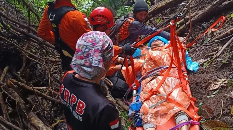 Niat Lihat Sunrise di Muria, Pendaki Ini Terperosok ke Jurang 100 Meter