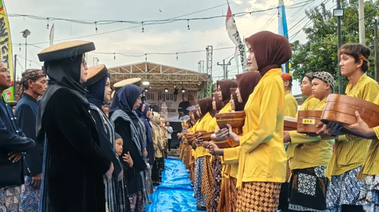 Menjaga Tradisi di Usia 171 Tahun Desa Wates