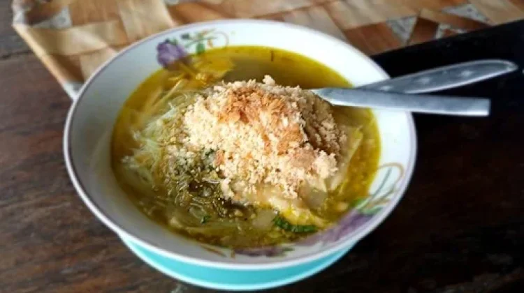 Soto: Hidangan Segar Khas Nusantara