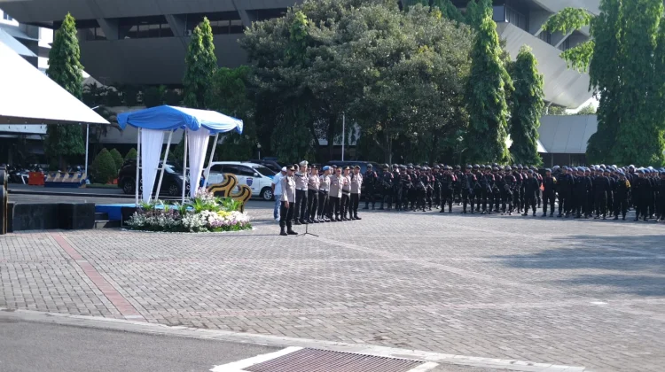 Pengamanan Penyampaian Aspirasi Ojol di Semarang Dilakukan Humanis tanpa Senpi