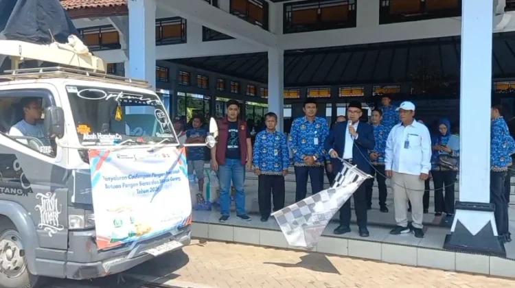 Tekan Kemiskinan, Pemkab Batang Salurkan Bantuan Pangan untuk 104 Ribu Keluarga