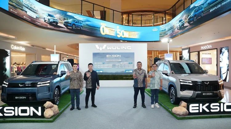 Wuling Eksion Meluncur di Semarang, Tawarkan Pilihan EV dan Plug-in Hybrid
