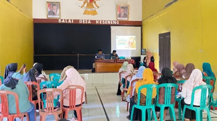 Perkuat Ekonomi Desa Keseneng, Unnes Latih Branding Visual dan Inovasi Alpukat