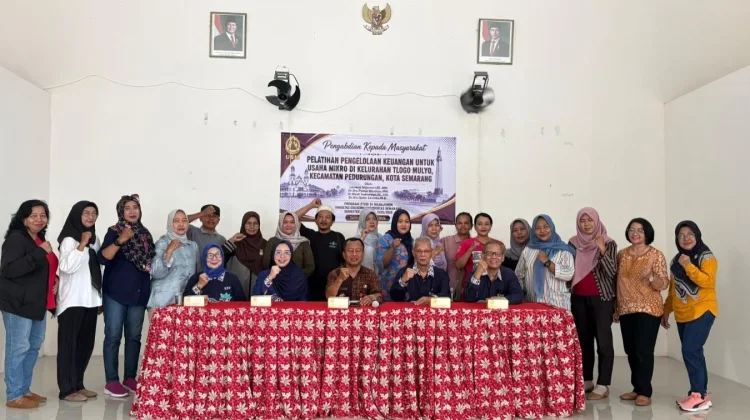 Universitas Semarang Dampingi Pelaku Usaha Mikro Tertib Kelola Keuangan