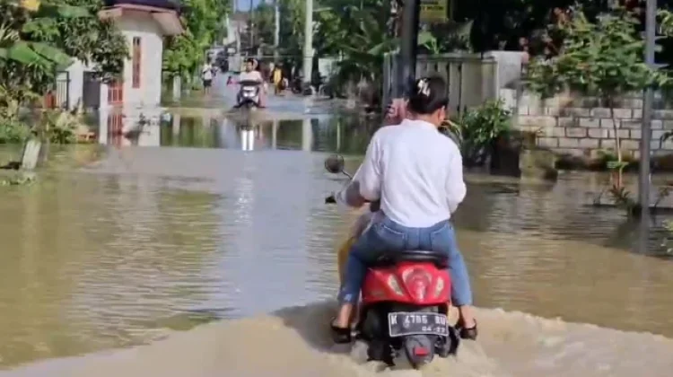 Tanggul Widodaren Kembali Jebol, Ratusan Rumah Pati Terendam