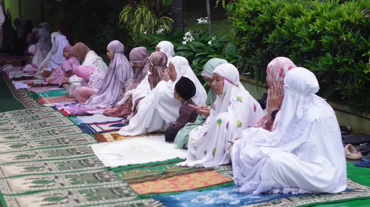 Niat dan Tata Cara Sholat Idul Adha