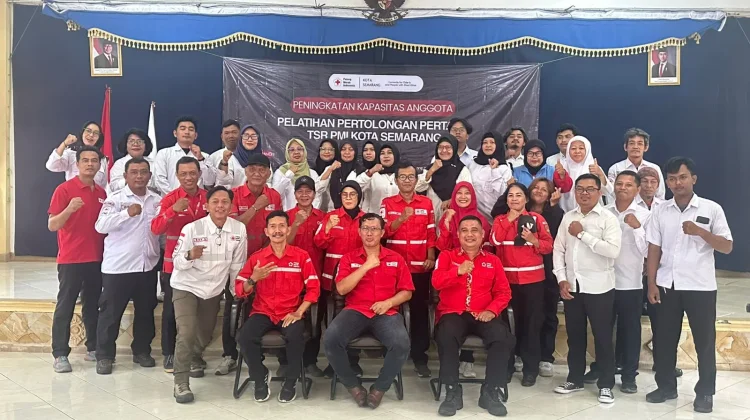 PMI Semarang Tingkatkan Kapasitas Relawan Lewat Pelatihan Pertolongan Pertama