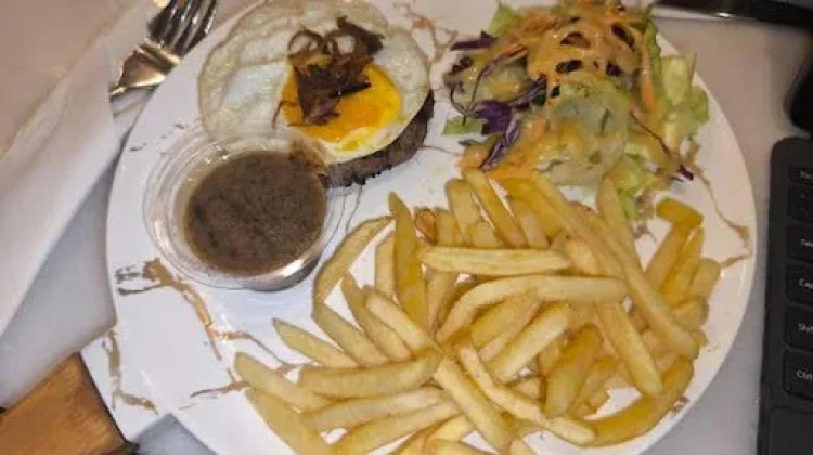 Cara membuat Salisburry Steak Ala Rumahan dengan Saus Mushroom