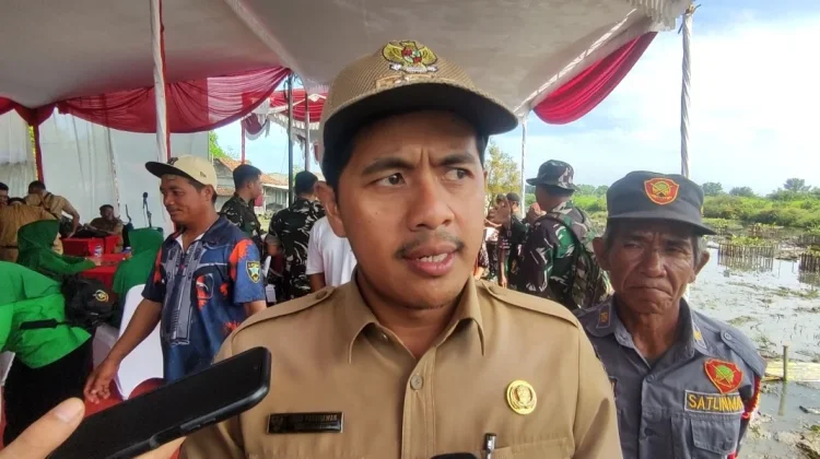 Warga Desa Pidodokulon Minta Tanggul yang Jebol Segera Diperbaiki