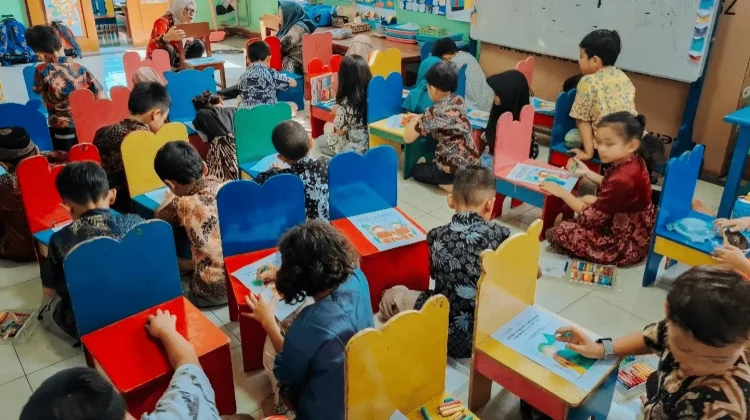 Rona Karya, Cara Kreatif Mahasiswa USM Kenalkan Batik ke Anak Usia Dini