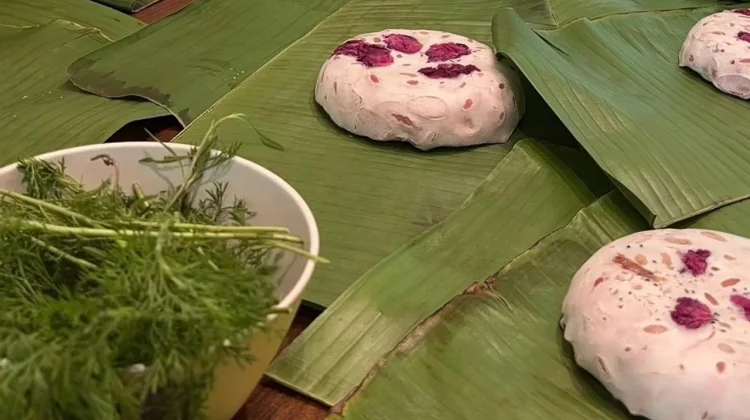 Tempe Almond, Tempe Sultan yang Sedang Populer