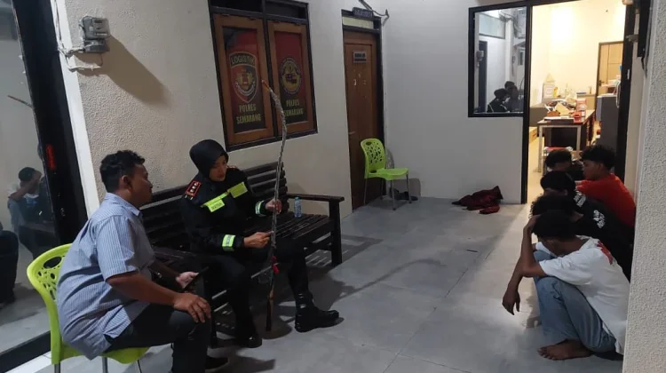 Polres Semarang Gagalkan Pembelian Senjata Tajam via Online oleh Pelajar