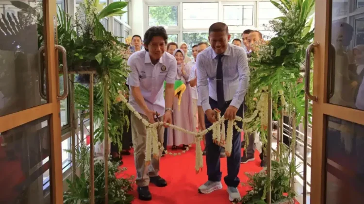 Undip Resmikan Apotek Pendidikan DipoCare, Perkuat Layanan Kesehatan