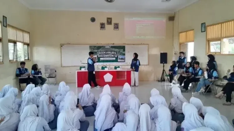 KKN UIN Walisongo Sosialisasikan Perguruan Tinggi di SMK Welahan