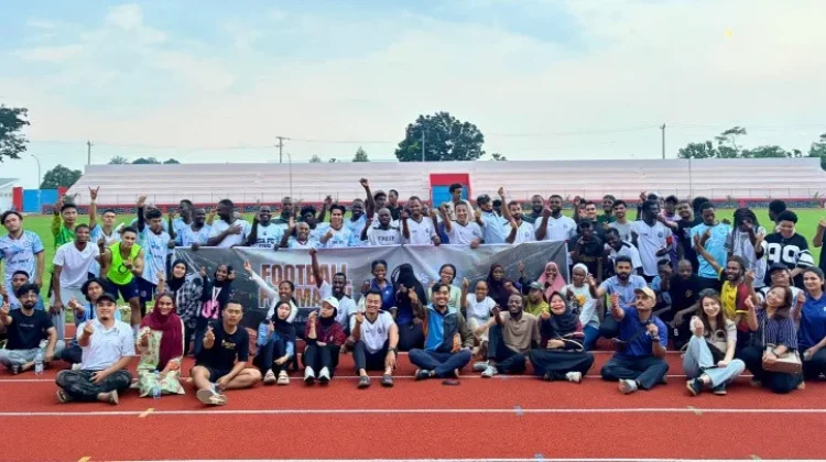 Mahasiswa Internasional Undip dan UNS Perkuat Persahabatan Lewat Sepak Bola