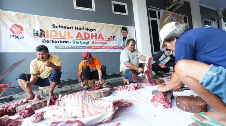 Wujudkan Toleransi, PKS Jateng Kirim Paket Kurban ke Panti Asuhan Katolik Semarang