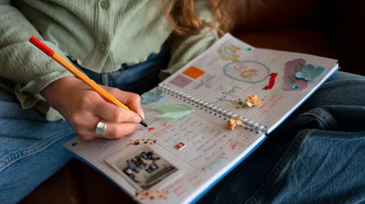 Manfaat Journaling bagi Kesehatan Mental