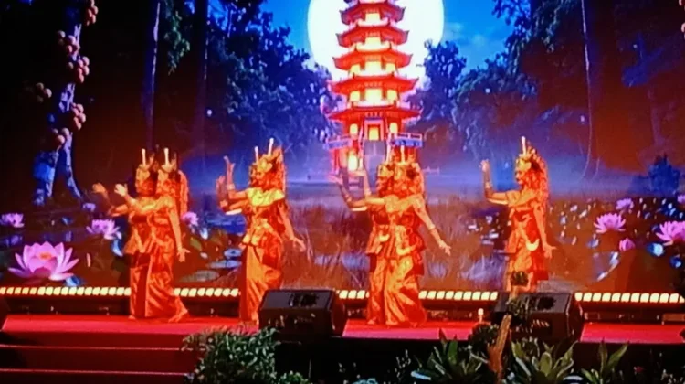 Dharmasanti Waisak, Wapres Gibran Ajak Umat Buddha Jadi Pelopor Perdamaian