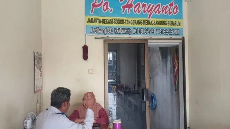 Dishub Kota Semarang Sosialisasikan Larangan Bus Putar Balik di Jalan Prof. Hamka