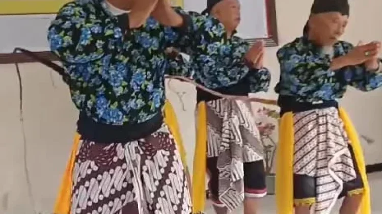 Peringati Hari Lansia Nasional, RPSLU Cepiring Gelar Pentas Lansia