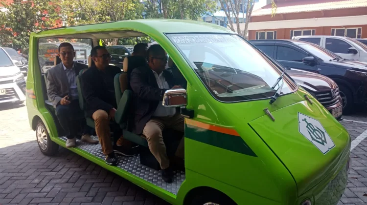 Unissula Kembangkan Mobil Listrik, Lebih Nyaman dan Pengisian Daya Lebih Cepat