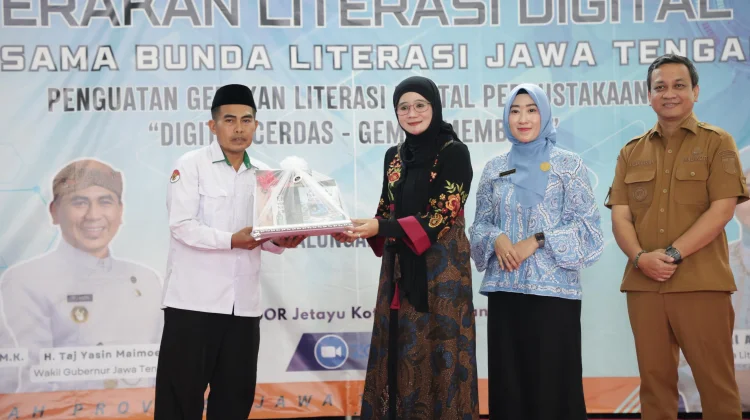 Hadapi Banjir Informasi Digital, Literasi Jadi Benteng Generasi Masa Depan