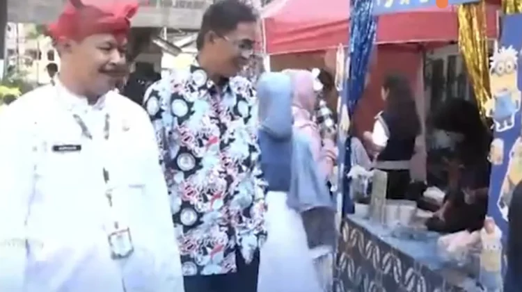 Tanamkan Mental Wirausaha, SMPN 9 Semarang Gelar Juragan Kecil