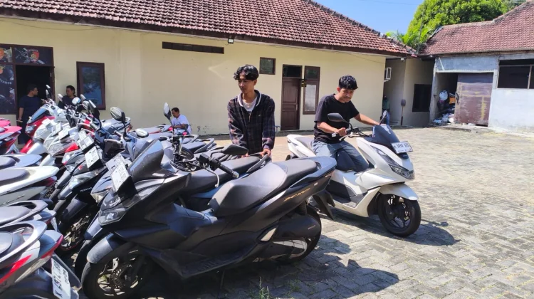 Polisi Kembalikan 23 Sepeda Motor Korban Penipuan Mahasiswa Ngaliyan
