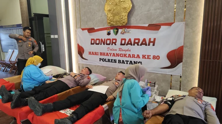 Hari Bhayangkara ke-80, Polres Batang Donorkan Ratusan Kantong Darah