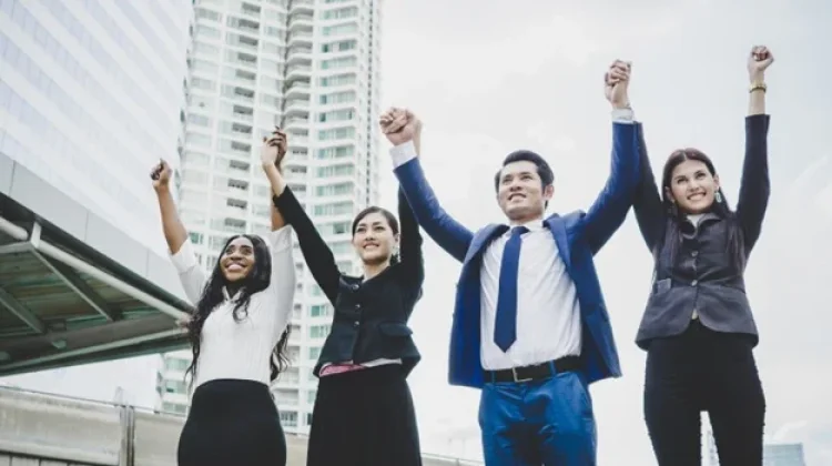 Tips Meraih Sukses di Usia Muda