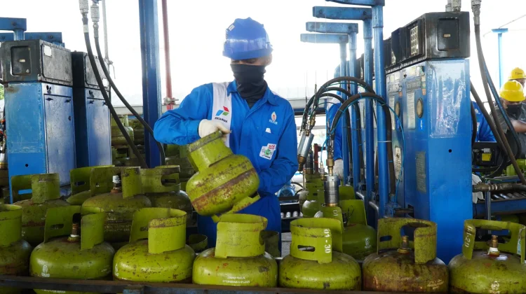 Libur Tahun Baru Hijriah, Pertamina Tambah 1,3 Juta Tabung LPG 3 Kg di Jateng-DIY