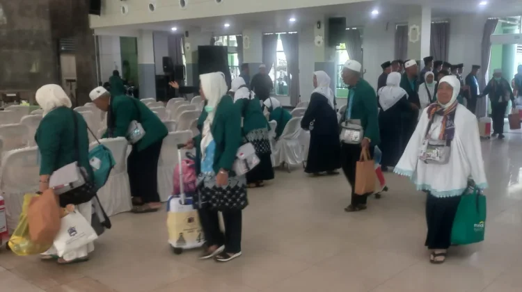Dua Jemaah Haji Kudus Masih Berada di Tanah Suci