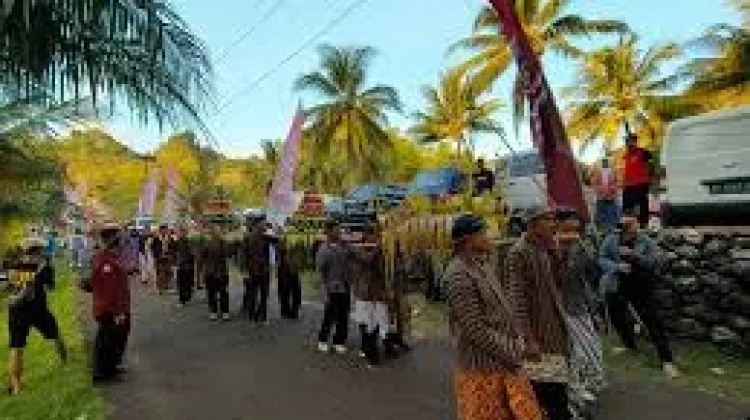 Malam Suro bukan Malam Mistis namun saat yang Penuh makna Spiritual dan Sosial