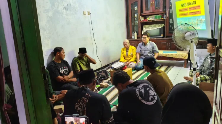 Ormawa BEM Unnes dan Kelompok Petani Tiram Desa Kartika Jaya Rintis Budidaya Tiram