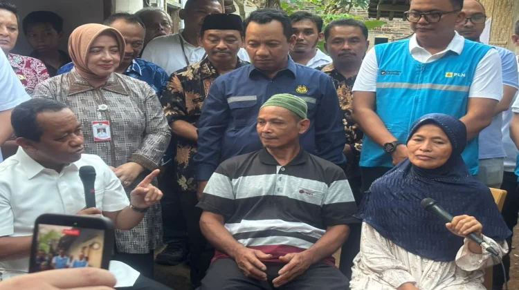 Menteri ESDM Bahlil Resmikan Listrik Gratis di Purworejo
