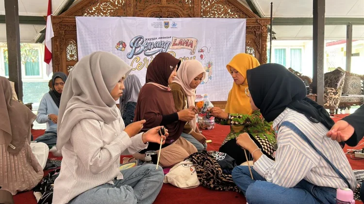 Workshop Daur Ulang Tarik Puluhan Peserta