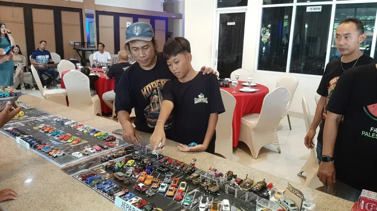 Komunitas Diecast Pantura Gelar Kopgab di Rembang, Ratusan Koleksi Miniatur Mobil