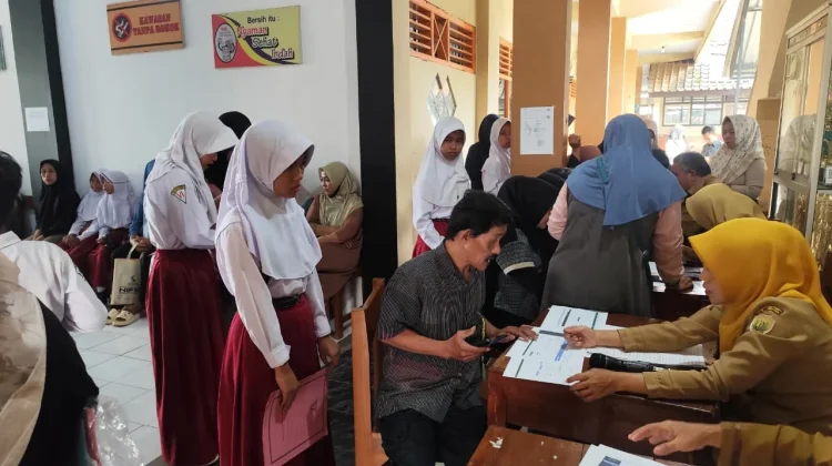 Pastikan SPMB Transparan tanpa Titipan, SMPN 1 Kedungwuni Siapkan 20 Relawan