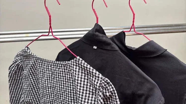 Tips Menjemur Baju Berwarna agar Tidak Pudar