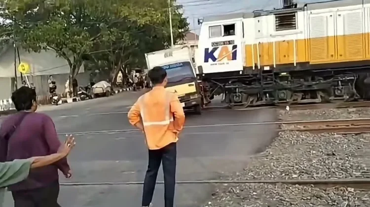 Setelah Tertemper Truk, KA Harina Kini Kembali Diberangkatkan