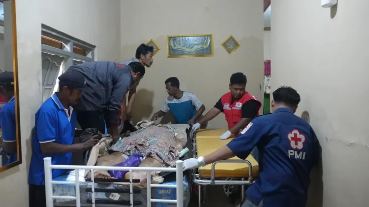 Respons Cepat, Puskesmas Kajen II Rujuk Pria Penderita Obesitas 180 kg