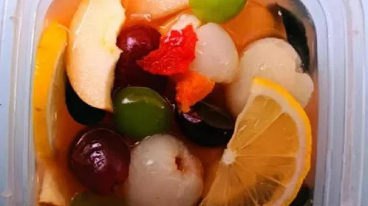 Nikmatnya Asinan Buah Segar