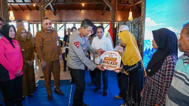 975 Warga Ikuti Bakti Kesehatan Gratis Polda Jateng, di Tegal